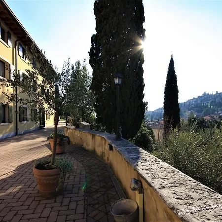 Casale Manzoni Apartment